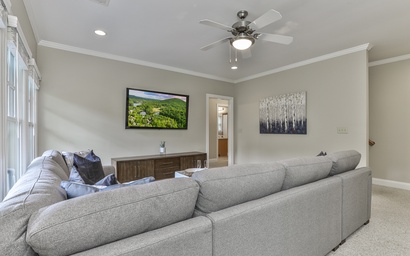 Waters Edge Lodge 40