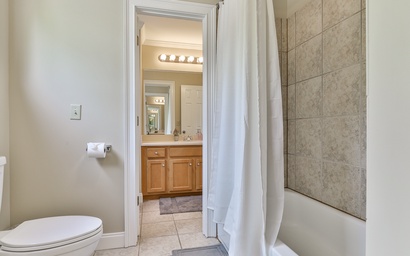 Waters Edge Lodge 44