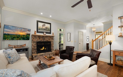 Laurel Landing Lodge 11