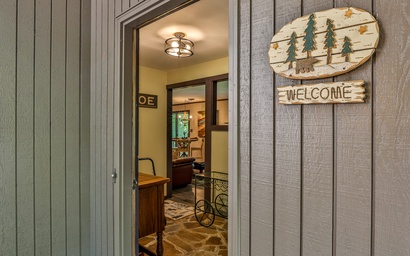 Retreat at Lake Sconti 23