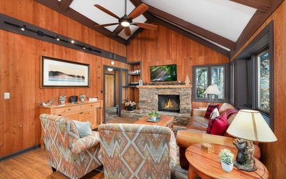 Chickadee's Lake Lookout 5