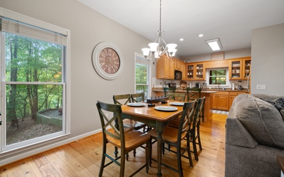 Cozy Mountain Getaway 14