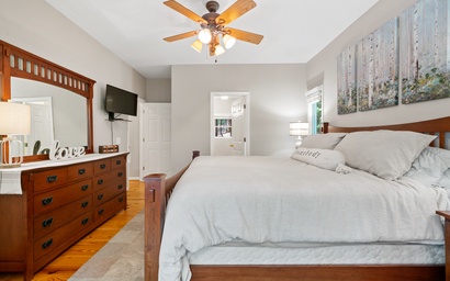 Cozy Mountain Getaway 25