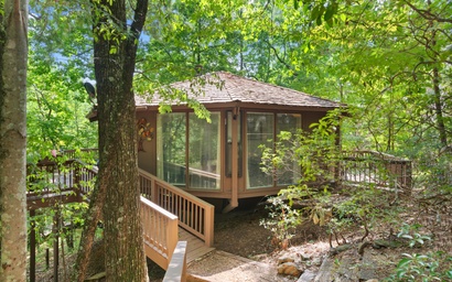 Treetopper Knoll Chalet 3