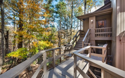 Chickadee's Lake Lookout 33