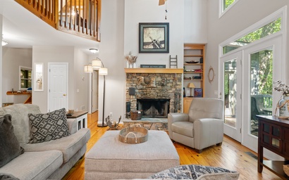 Cozy Mountain Getaway 3