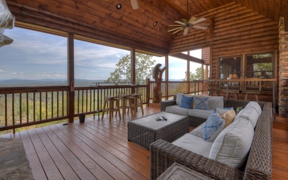 Grand Bluff Retreat 5