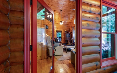 Bentley’s Retreat on Overlook 7