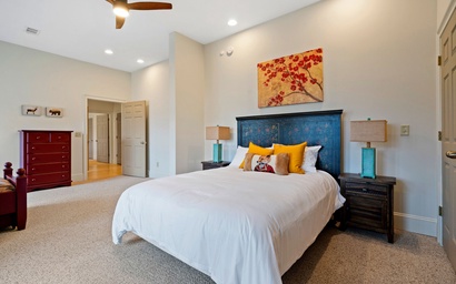 Thrush Turn Manor 32