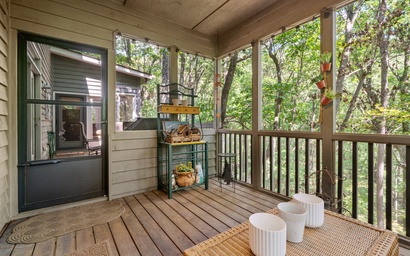 Cozy Mountain Getaway 39