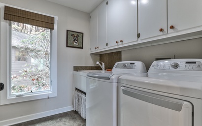 Enchanted Mountain Hideaway 28