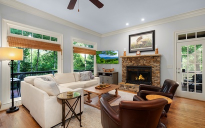 Laurel Landing Lodge 3