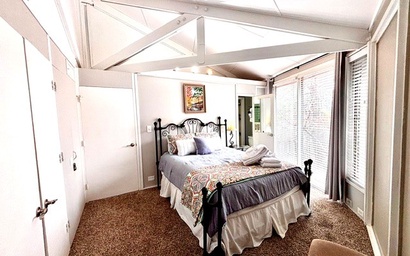 Treetopper Knoll Chalet 5