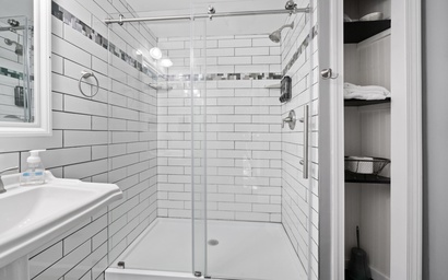 Treetopper Knoll Chalet 4