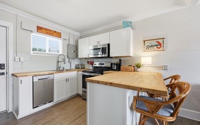 Hatfield's Hideaway - Unit A 2