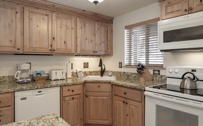 Beaver Village Unit #1612R 3