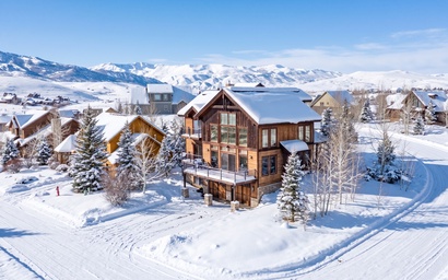 892 Saddle Ridge