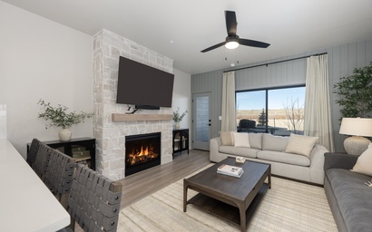 103 Granby Meadow Dr 2