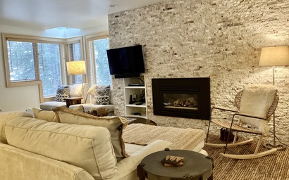 Iron Horse Building H Unit 2408