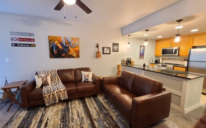 Fraser Crossing 3417