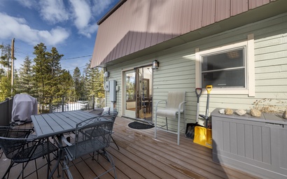 874 Kinnikinnick Rd 5