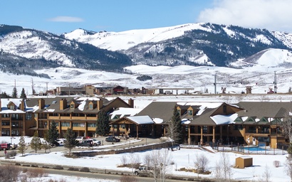 564 Silvercreek Inn