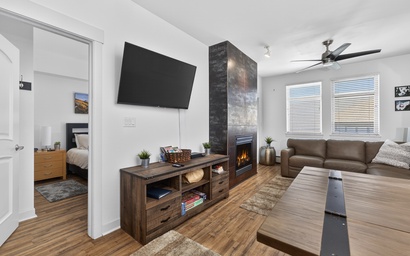 Founders Pointe 4646