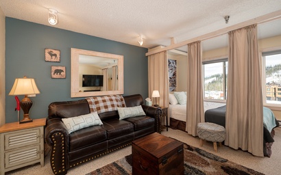 Snowblaze Condos Building E Unit 102