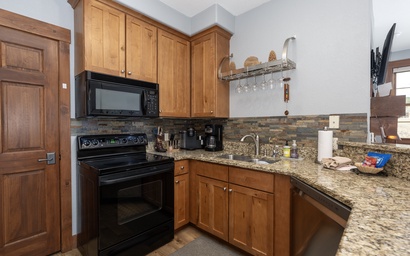 Kicking Horse Buckskin 3-205 6