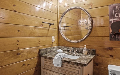 The Majestic Pine Retreat 7