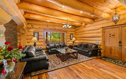 Luxe Bear Lodge 6