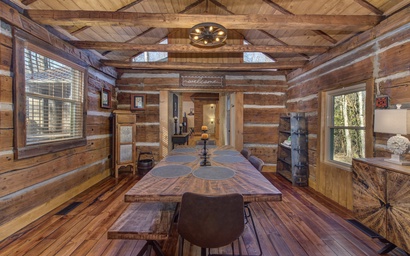 Cricket Hollow Lodge 7