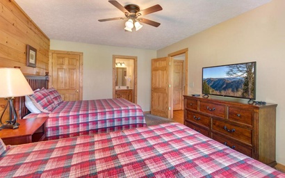 Eagles Point Lodge 5