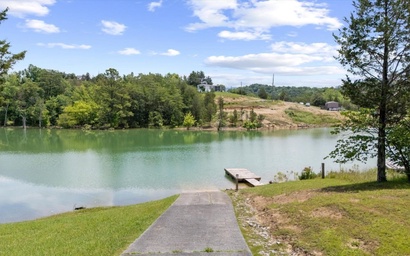 Mountain Grace Lake Retreat 2