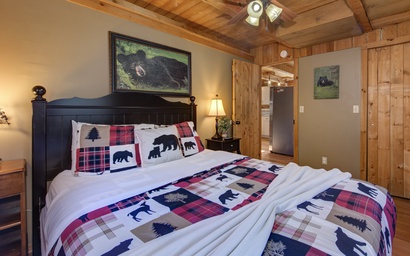 Mountain Grace Lake Retreat 7