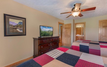 Eagles Point Lodge 8