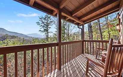 Vixen Overlook Lodge 6