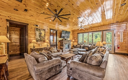 The Majestic Pine Retreat 3