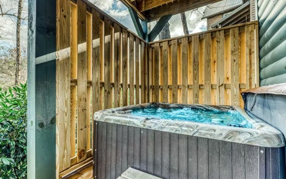 The Great Dogwood Manor 4