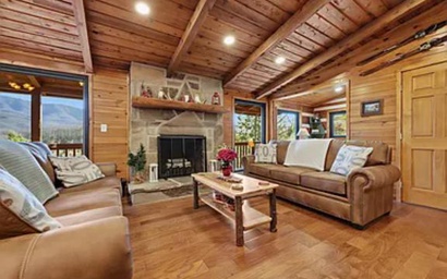Vixen Overlook Lodge 2