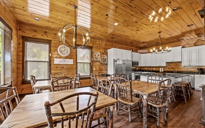 The Majestic Pine Retreat 6