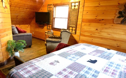 Tranquility Cabin 10