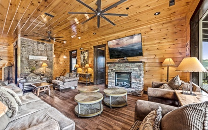 The Majestic Pine Retreat 4