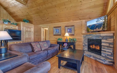 Eagles Point Lodge 5