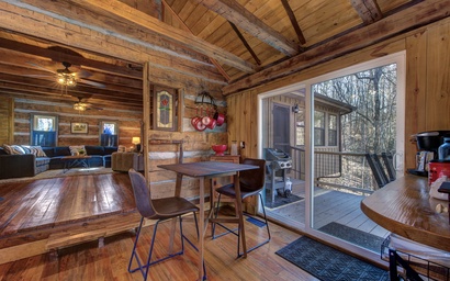 Cricket Hollow Lodge 4