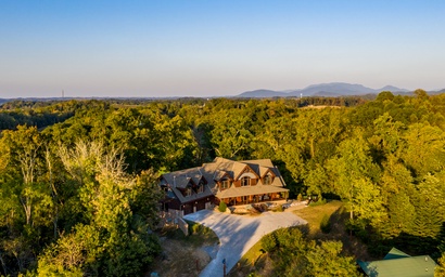 Grand Mountain Getaway 2