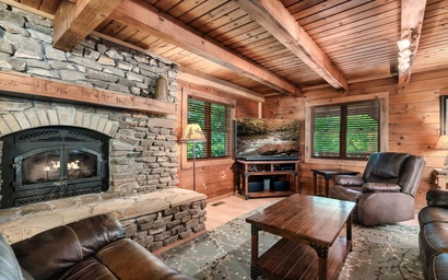 Eagles Perch Pool Cabin 9