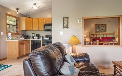 Cozy Bear Hideaway 8