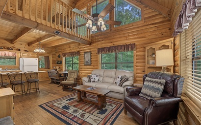 Friendly Bear Cabin 1 9