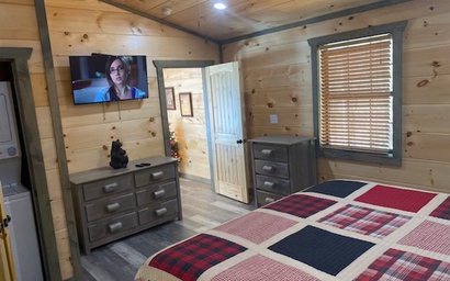 Country Bear Hideaway 9